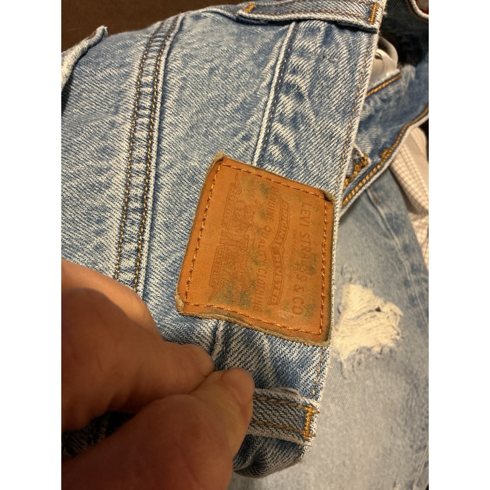Levi's Premium Denim Wedgie Button Fly Jeans 26 Shredded Grunge Stone Wash BIG E - Picture 3 of 7